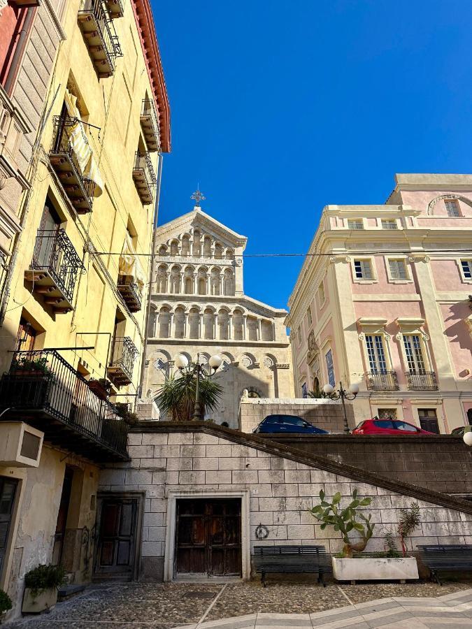 Piazza Carlo Alberto Ξενοδοχείο Κάλιαρι Εξωτερικό φωτογραφία
